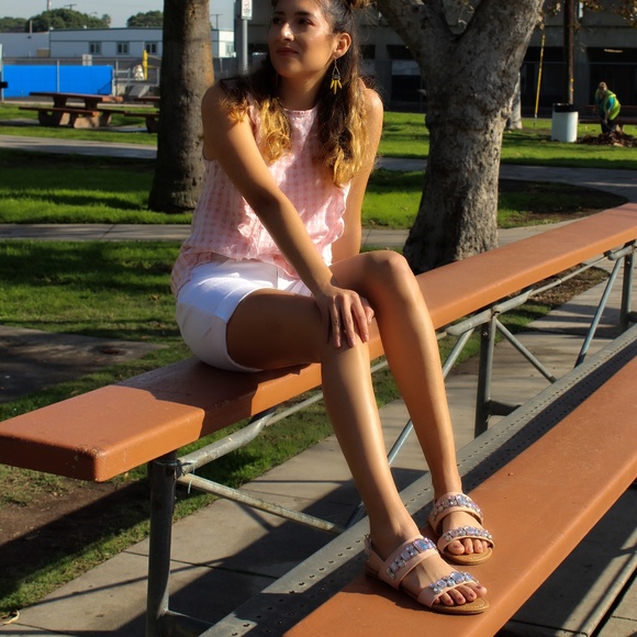 🚨LAST PAIR!!//The Coraline//Pink jeweled Sandal - Picture 7 of 8